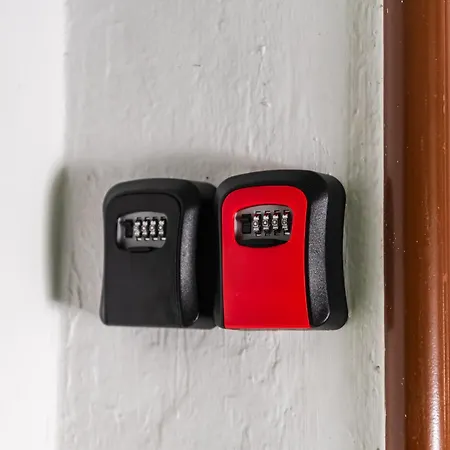 Apartament Warm Corner Comfort By Pikhost Tirana